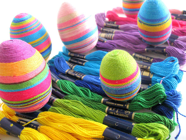 Wrap Eggs With Colored Thread.