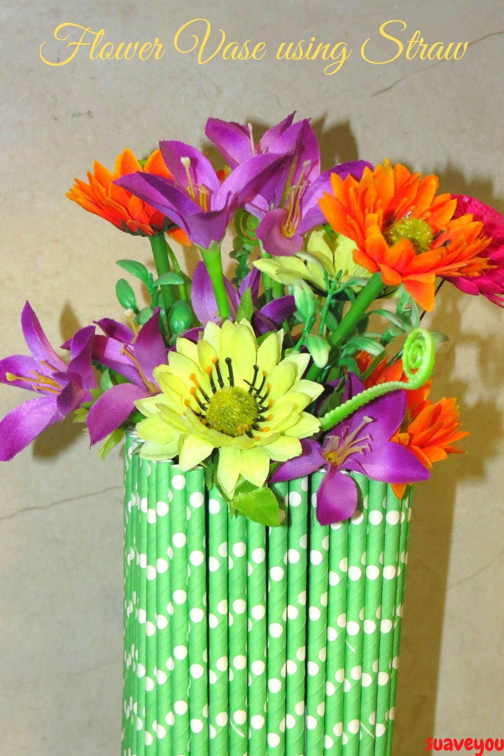 Flower Vase using Straw